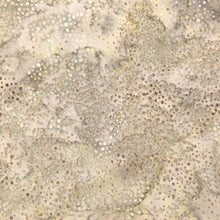 Load image into Gallery viewer, Hoffman Fabrics 885 Bali Chops Batik, By The Half Yard, #466 Fauna