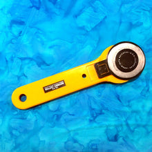 Load image into Gallery viewer, Island Batik Fabric, By The Half Yard, NO49-TO Waterfall