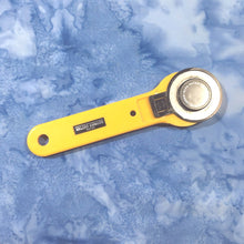 Load image into Gallery viewer, Hoffman Batik Fabric, By The Half Yard, 1895-203 H2O