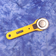 Load image into Gallery viewer, Hoffman Batik Fabric, By The Half Yard, 1895-248 Cancun