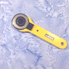 Load image into Gallery viewer, Hoffman Batik Fabric, By The Half Yard, 1895-707 Powder Blue