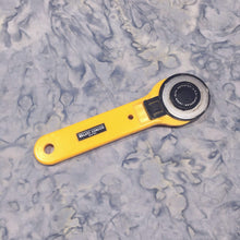 Load image into Gallery viewer, Hoffman Batik Fabric, By The Half Yard, 1895-420 Ice Tea