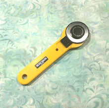 Load image into Gallery viewer, Wilmington Batiks Fabric, By The Half Yard, #22272-174