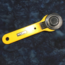 Load image into Gallery viewer, Hoffman Batik Fabric, By The Half Yard, 1895-338 Skipper