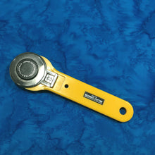 Load image into Gallery viewer, Hoffman Batik Fabric, By The Half Yard, 1895-692 Ocean Aquatic