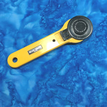 Load image into Gallery viewer, Hoffman Batik Fabric, By The Half Yard, 1895-603 Election Day