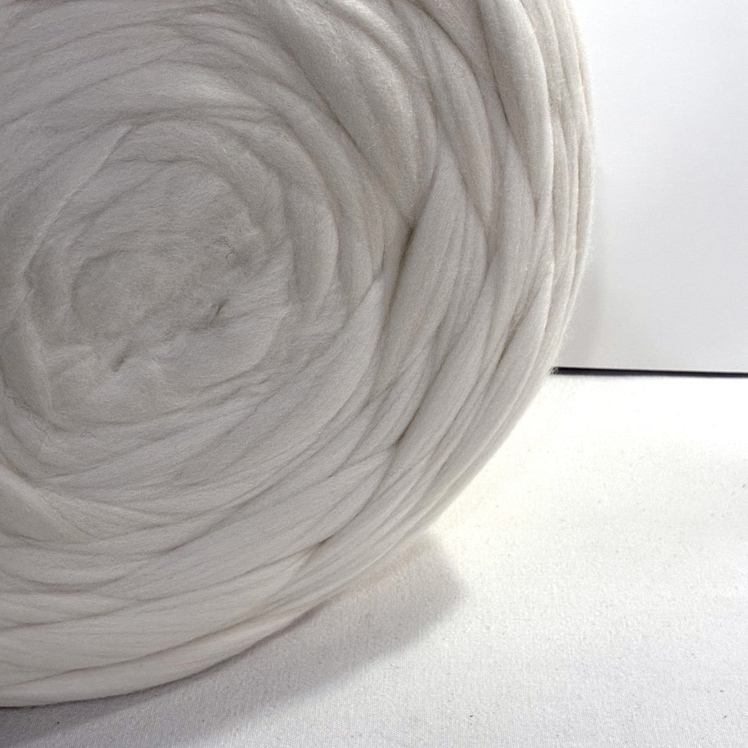 1 Bump, Eco Peruvian Highland Wool Roving Top, 27.5 Microns, Undyed, Natural White