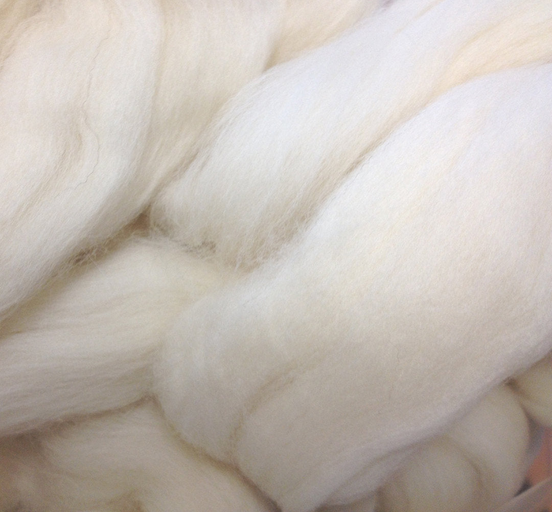 100 gram Woolly White wool roving  100% European eco Merino wool